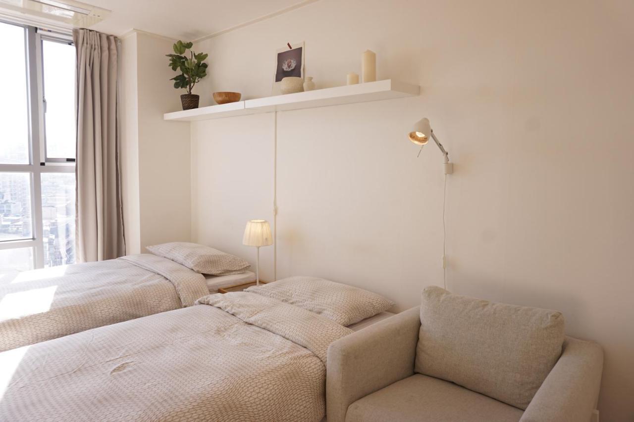 Alice Apartemen *